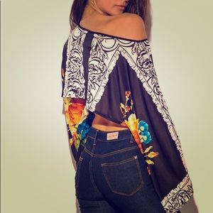 Scarf Top Size Small New Trendy